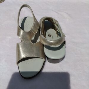 SAS Kids Metallic Gold Slingback Sandals